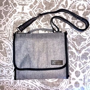 Monbebe Portable Diaper Changing Station With Strap